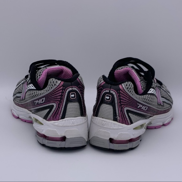 Women’s New Balance WR740BP Trainer - Picture 4 of 7